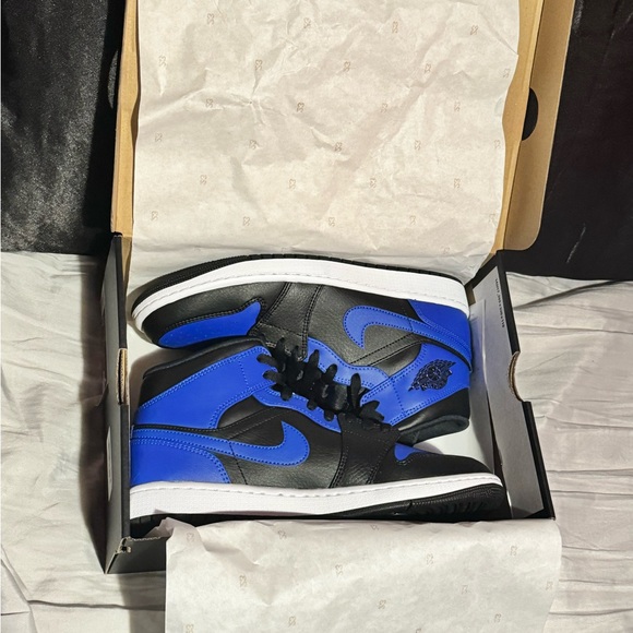 Air Jordan 1 mid
